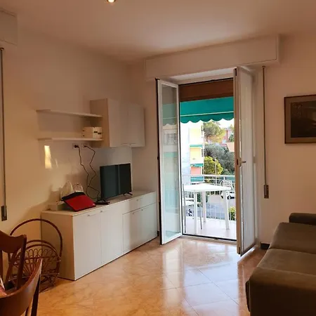 アパート Primavera